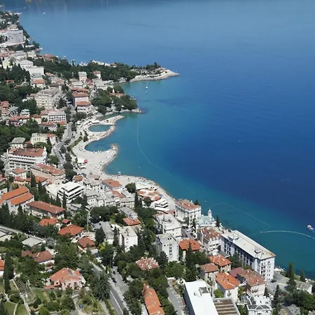 Daire In With Sea View, Terrace, Air Conditioning, Wifi *