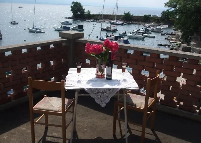 In With Sea View, Terrace, Air Conditioning, Wifi * Ika