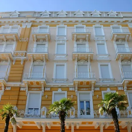 In With Sea View, Terrace, Air Conditioning, Wifi